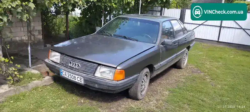 Audi 100 1983, фото з оголошення 2 з 8, VIN WAUZZZ44ZDN037684