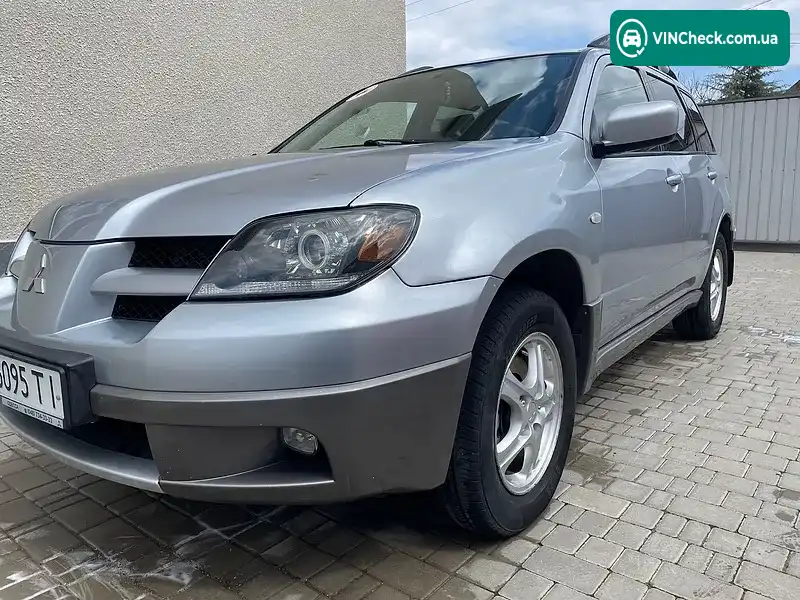 Mitsubishi Outlander 2004, фото з оголошення 2 з 17, VIN JMBXRCU5W4U001948