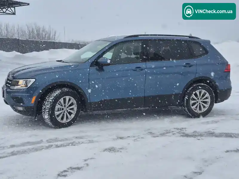 Volkswagen Tiguan 2018, фото з оголошення 2 з 20, VIN 3VV0B7AX9JM034033