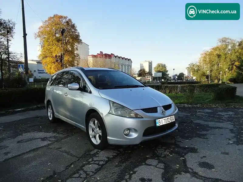 Mitsubishi Grandis 2008, фото з оголошення 2 з 20, VIN JMBLRNA4W8Z002678