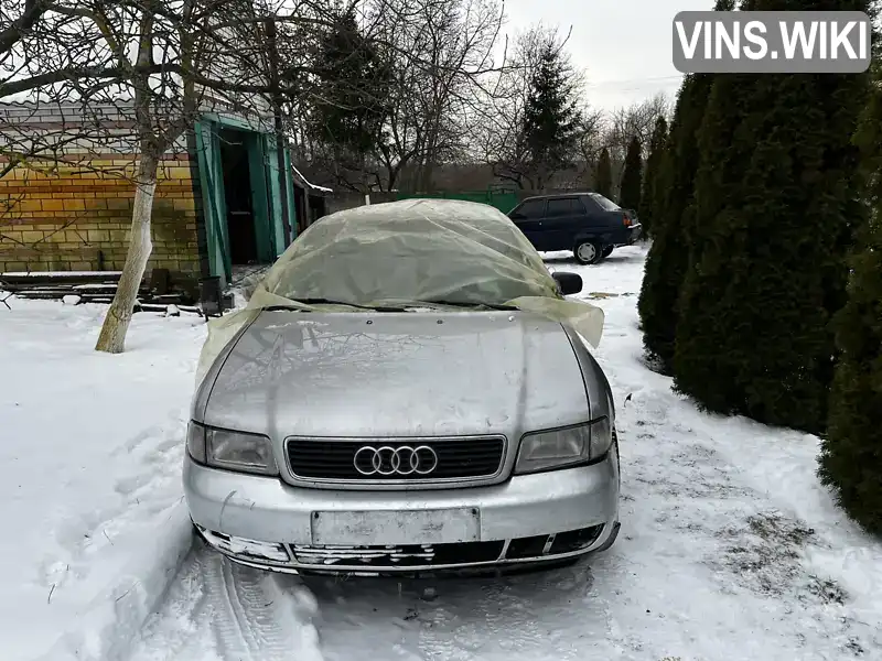 Audi A4 1996, фото з оголошення 1 з 8, VIN WAUZZZ8DZTA171083