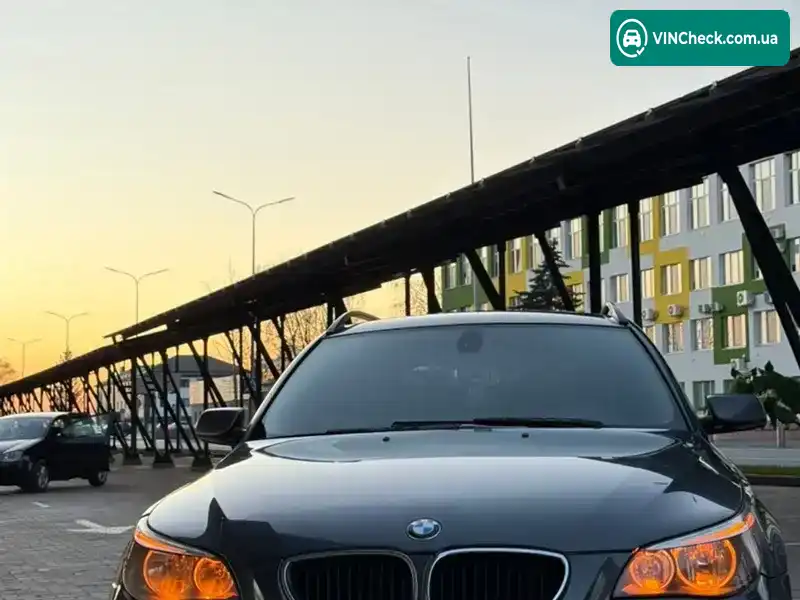 BMW 5 Series 2004, фото з оголошення 1 з 21, VIN WBANJ51040B427035