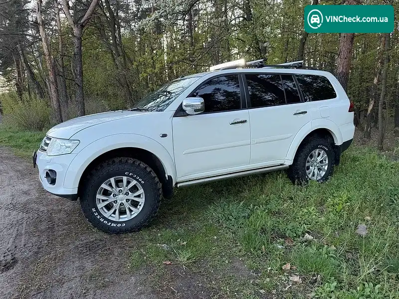 Mitsubishi Pajero Sport 2014, фото з оголошення 2 з 15, VIN MMCGNKH40EFZ00552