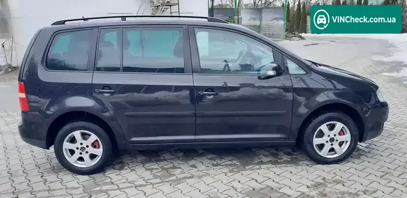 Volkswagen Touran 2005, фото з оголошення 2 з 18, VIN WVGZZZ1TZ6W082042