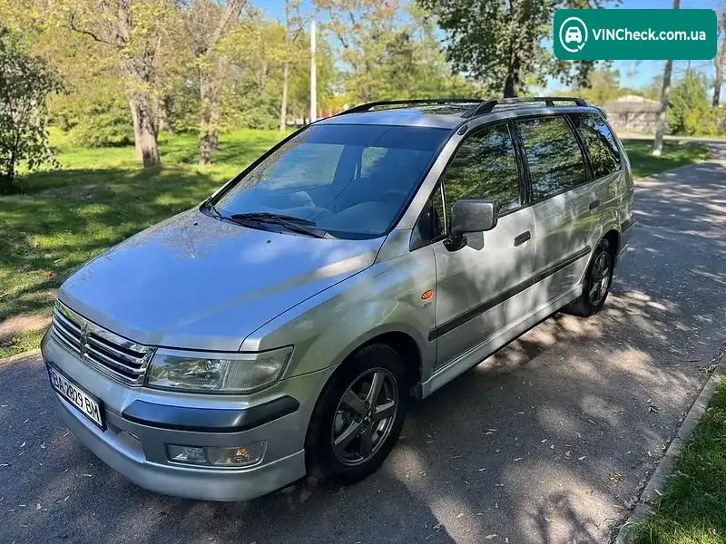Mitsubishi Space Wagon 1999, фото з оголошення 2 з 14, VIN JMBLRN84WXZ000133