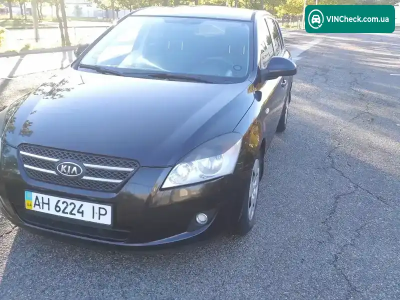 Kia Ceed 2008, фото з оголошення 1 з 14, VIN Y6LFF24128L003825