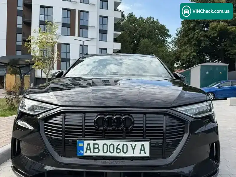 Audi e-tron 2019, фото з оголошення 2 з 20, VIN WAUZZZGE9KB004328