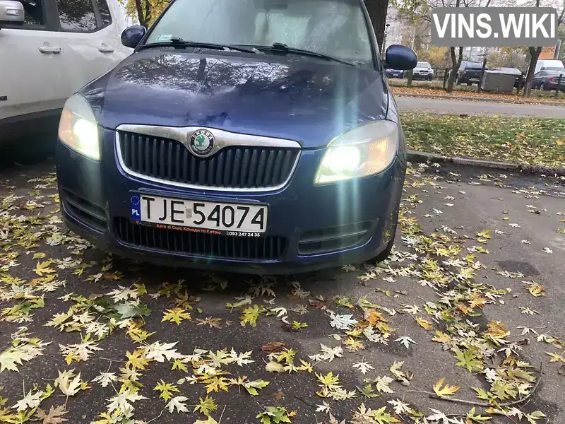 Skoda Roomster 2010, фото з оголошення 2 з 19, VIN TMBME25J3A5036639