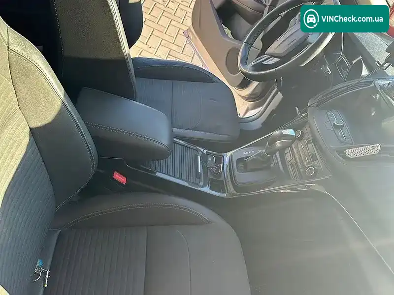 Ford Kuga 2019, фото з оголошення 2 з 5, VIN WF0AXXWPMAKM24542