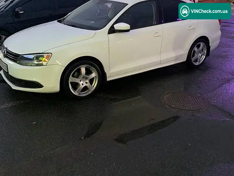 Volkswagen Jetta 2013, фото з оголошення 2 з 13, VIN 3VW2K7AJ3DM450082