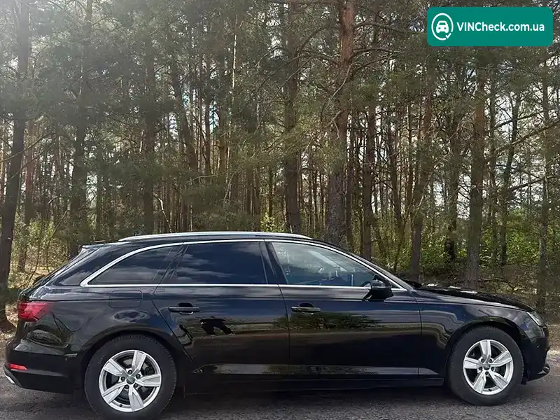 Audi A4 2018, фото з оголошення 2 з 17, VIN WAUZZZF47KA017285
