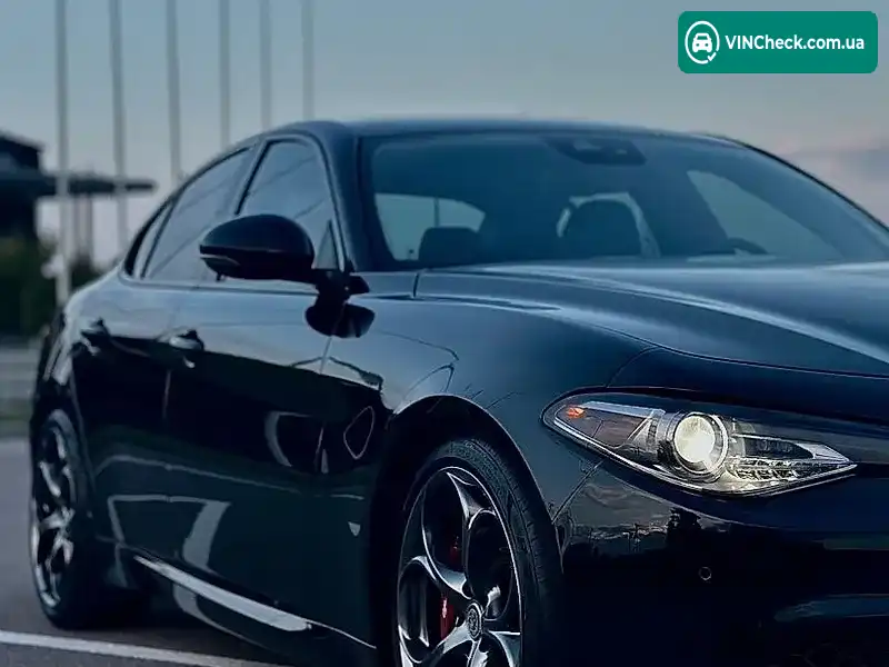Alfa Romeo Giulia 2017, фото з оголошення 2 з 20, VIN ZARFAECN5H7549875