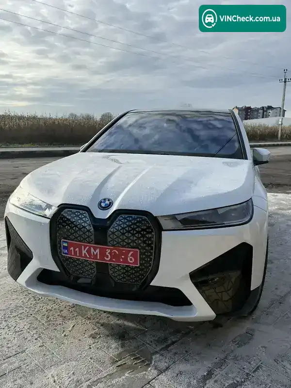 BMW iX 2023, фото з оголошення 2 з 19, VIN WB523CF05RCP93327