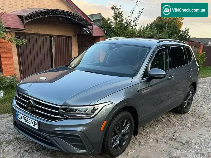 Volkswagen Tiguan 2024, фото з оголошення 2 з 15, VIN 3VV3B7AX5RM161323