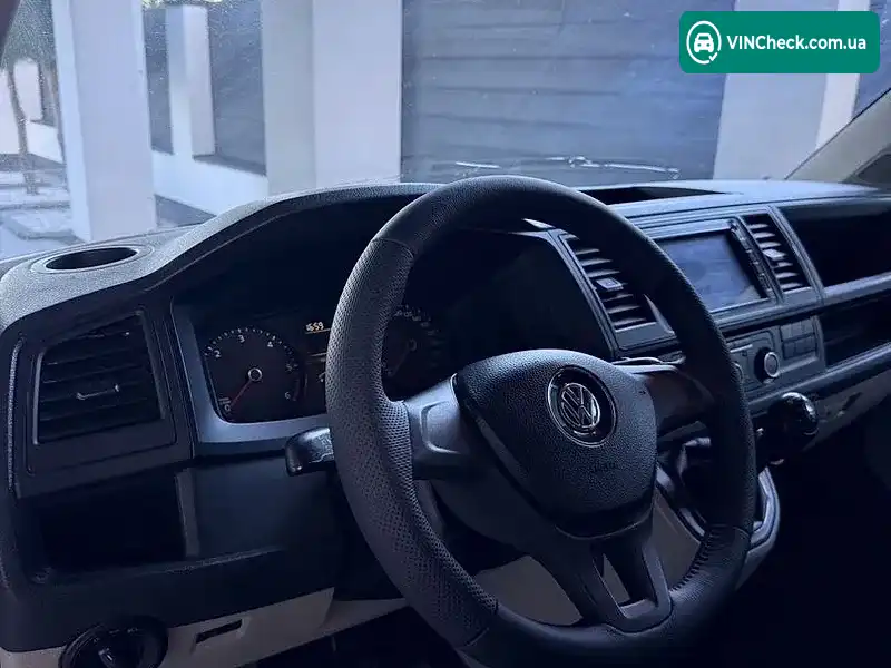 Volkswagen Transporter 2017, фото з оголошення 2 з 10, VIN WV1ZZZ7HZHH092189