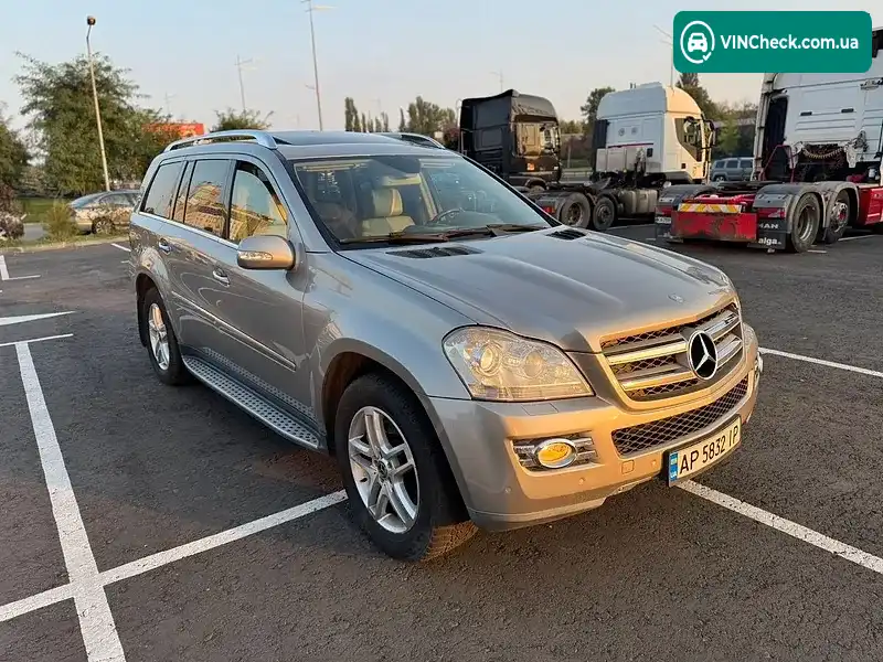 Mercedes-Benz GL-Class 2008, фото з оголошення 2 з 20, VIN WDC1648221A393364