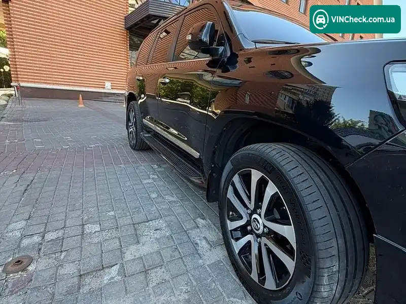 Toyota Land Cruiser 2019, фото з оголошення 2 з 17, VIN JTMCV02J504288773