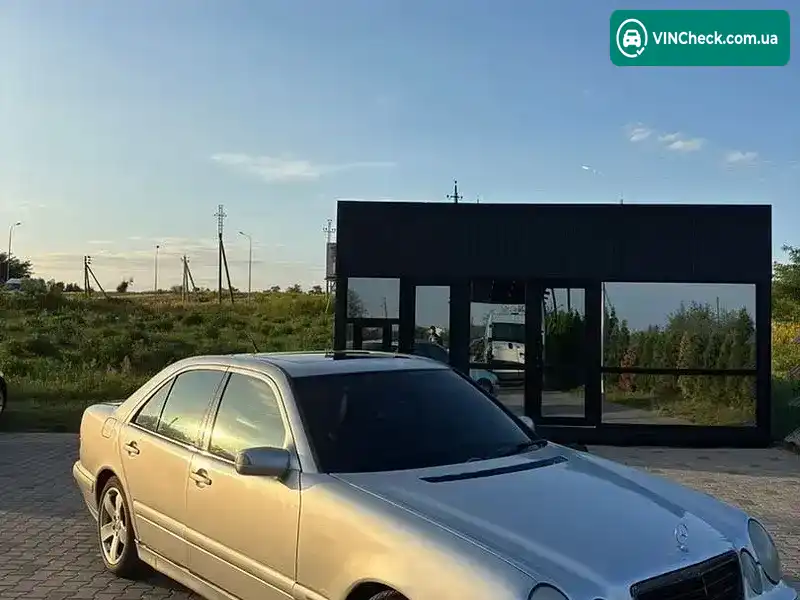 Mercedes-Benz E-Class 2001, фото з оголошення 1 з 14, VIN WDB2100061B436747