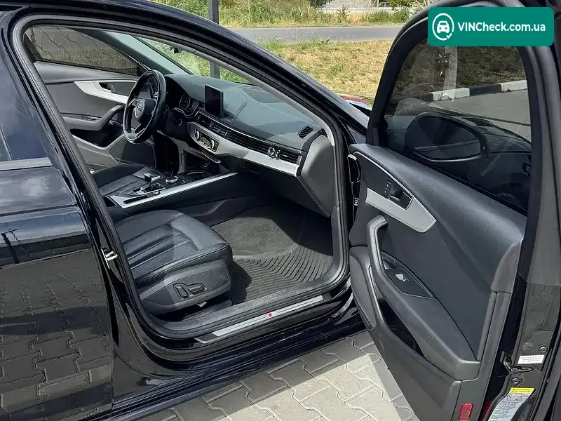 Audi A4 2018, фото з оголошення 1 з 9, VIN WAUKMAF48JA144952