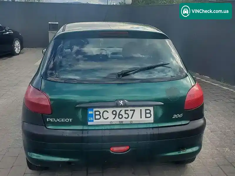 Peugeot 206 2002, фото з оголошення 2 з 16, VIN VF32AKFWF42493327