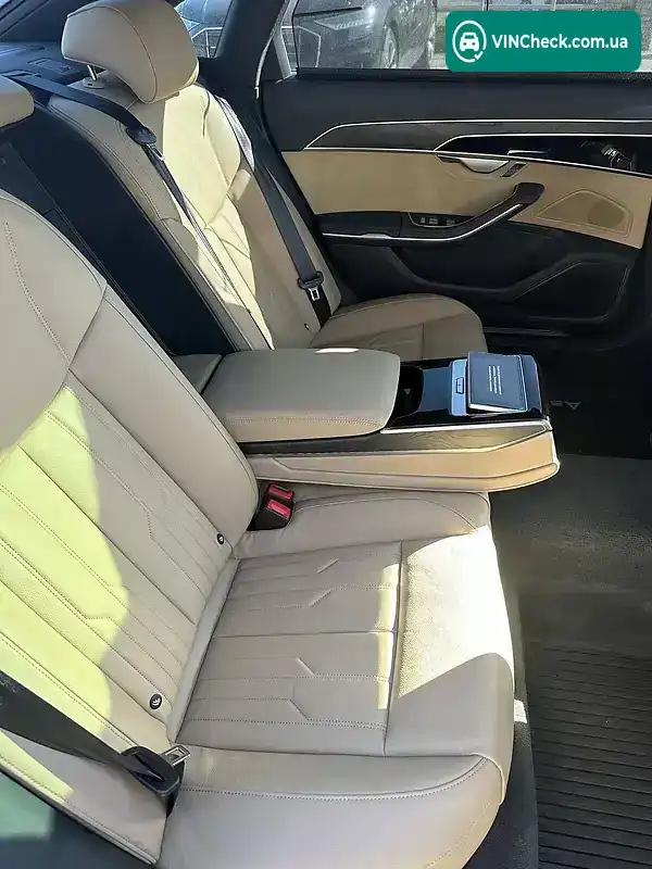 Audi A8 2021, фото з оголошення 1 з 20, VIN WAUZZZF86MN015817
