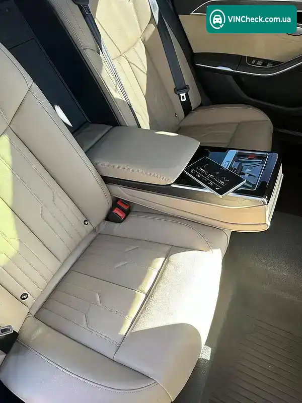 Audi A8 2021, фото з оголошення 2 з 20, VIN WAUZZZF86MN015817