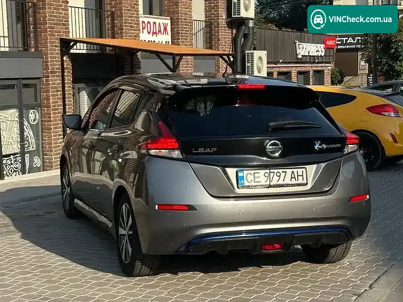 Nissan Leaf 2018, фото з оголошення 2 з 7, VIN SJNFAAZE1U0019464