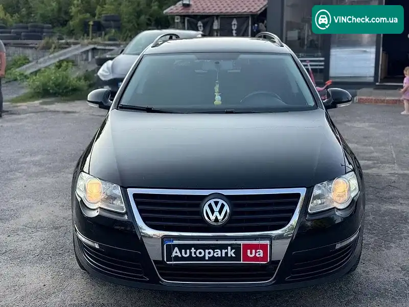 Volkswagen Passat 2010, фото з оголошення 2 з 20, VIN WVWZZZ3CZAE121004