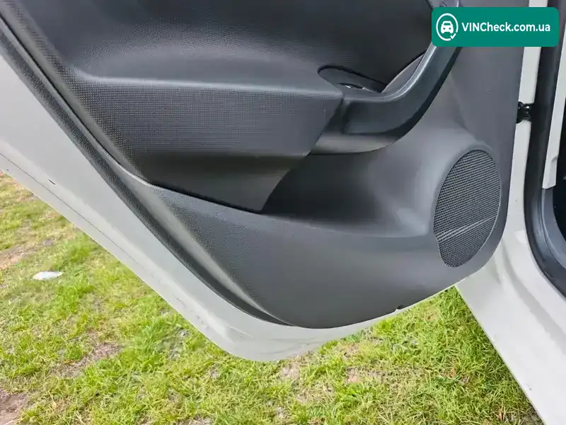 SEAT Ibiza 2011, фото з оголошення 2 з 20, VIN VSSZZZ6JZBR152482