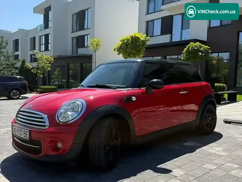 MINI Hatch 2013, фото з оголошення 2 з 10, VIN WMWSW51020T473770