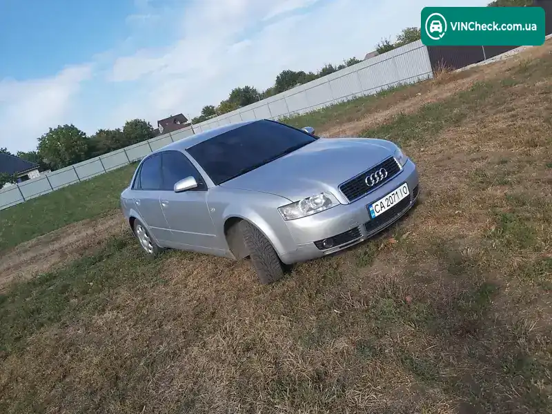 Audi A4 2004, фото з оголошення 2 з 6, VIN WAUZZZ8E04A242897