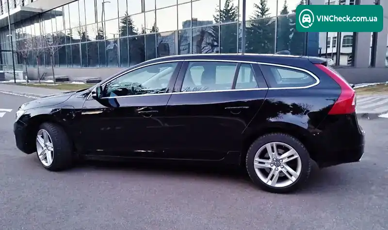 Volvo V60 2016, фото з оголошення 2 з 20, VIN YV1GWBNH0H1336605
