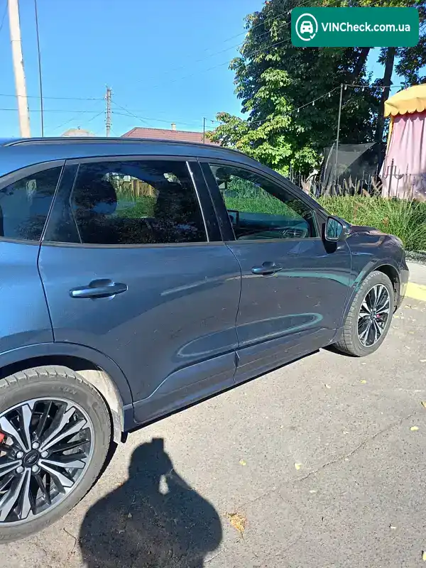 Ford Kuga 2020, фото з оголошення 2 з 19, VIN WF0FXXWPMHLK84251
