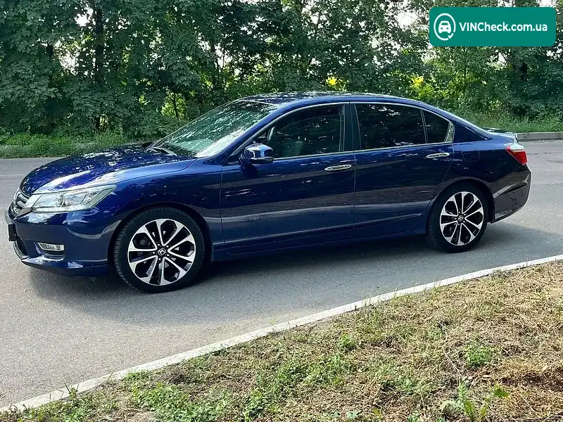 Honda Accord 2013, фото з оголошення 2 з 20, VIN 1HGCR2670DA702404