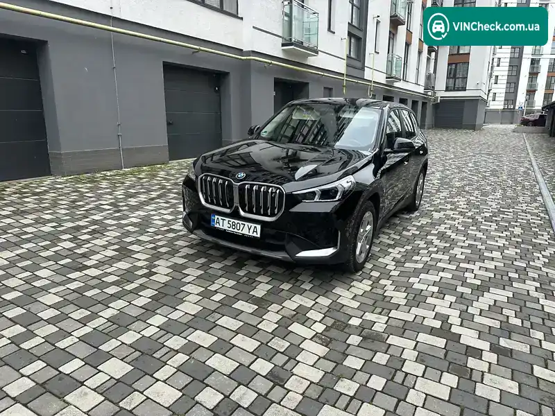 BMW iX1 2023, фото з оголошення 1 з 19, VIN WBY61EF0305X93372