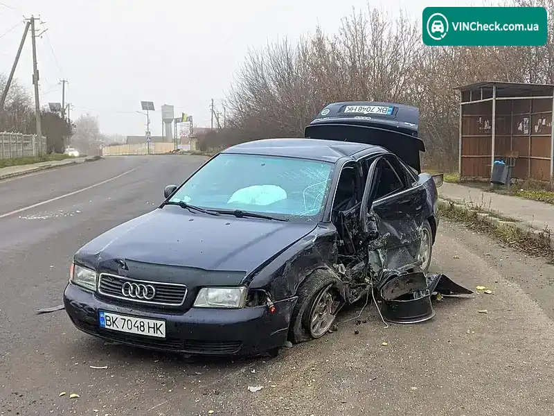 Audi A4 1997, фото з оголошення 2 з 8, VIN WAUZZZ8DZWA024096
