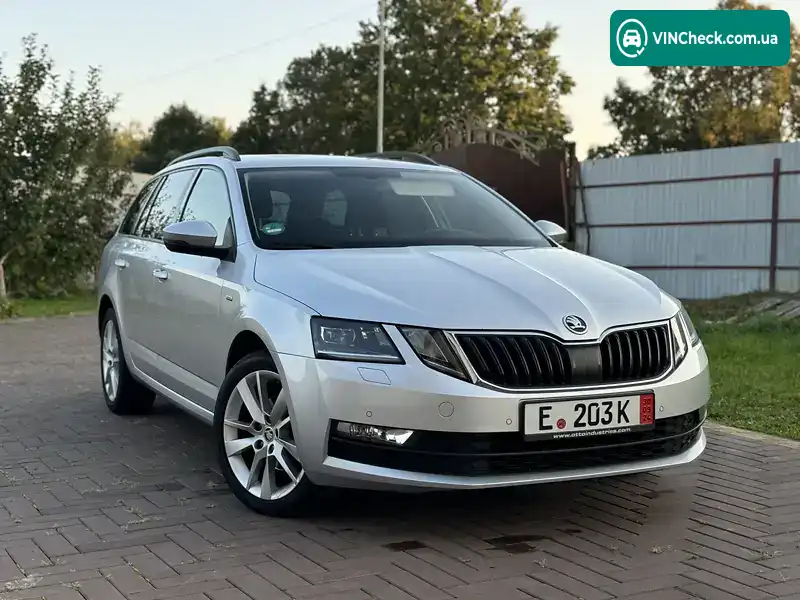 Skoda Octavia 2017, фото з оголошення 2 з 20, VIN TMBJG7NE4J0149588
