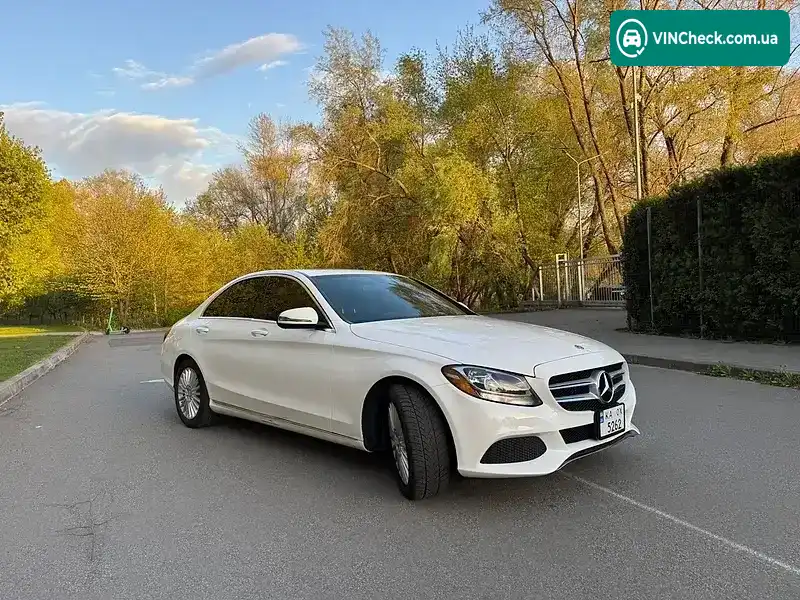 Mercedes-Benz C-Class 2018, фото з оголошення 1 з 14, VIN 55SWF4JB3JU273743