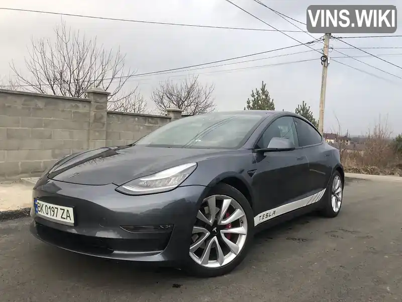 Tesla Model 3 2018, фото з оголошення 1 з 21, VIN 5YJ3E1EB8JF132490