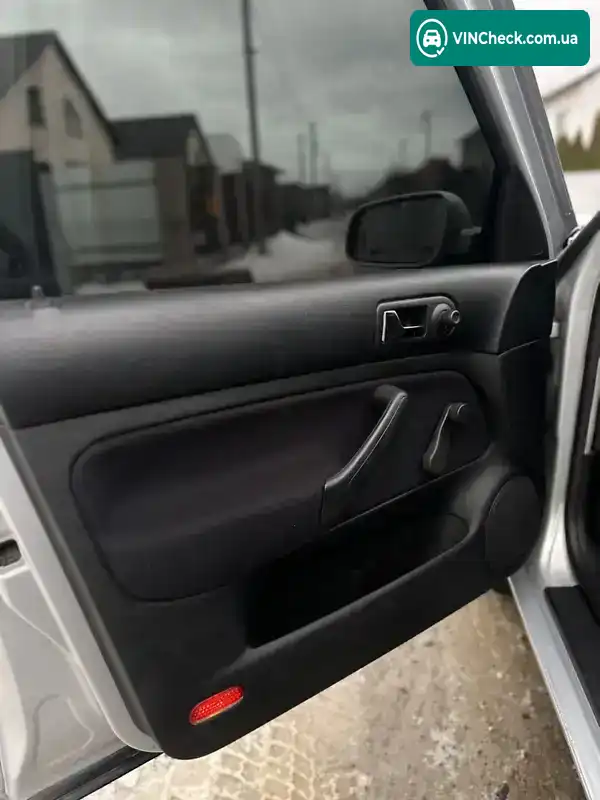 Volkswagen Bora 1999, фото з оголошення 2 з 21, VIN WVWZZZ1JZYW080499