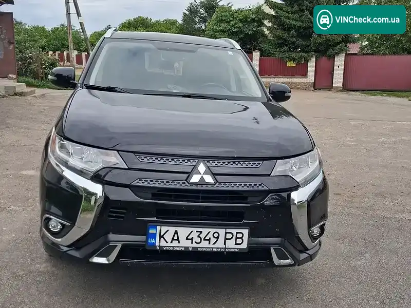 Mitsubishi Outlander 2018, фото з оголошення 1 з 20, VIN JA4J24A58JZ615757