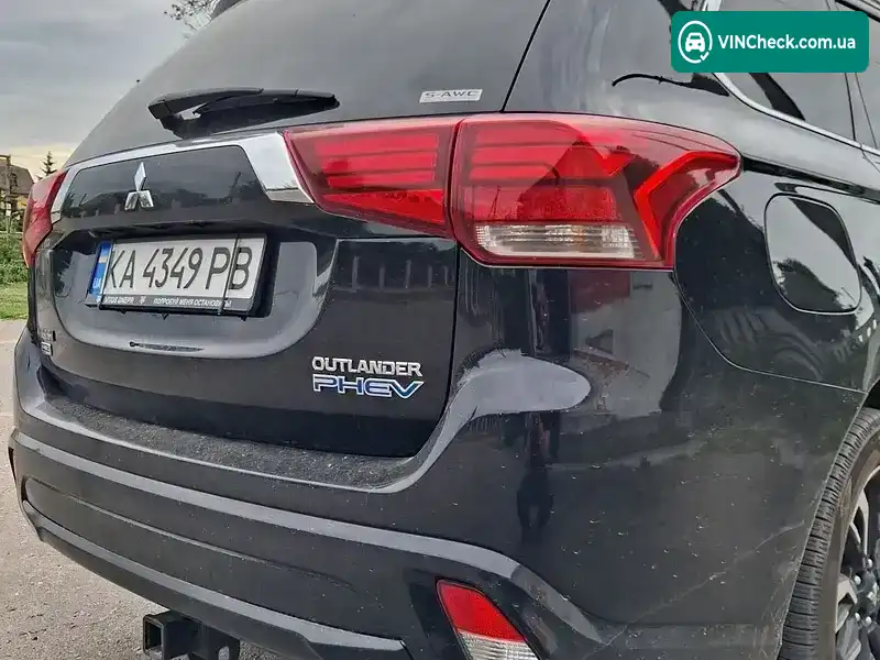 Mitsubishi Outlander 2018, фото з оголошення 2 з 20, VIN JA4J24A58JZ615757