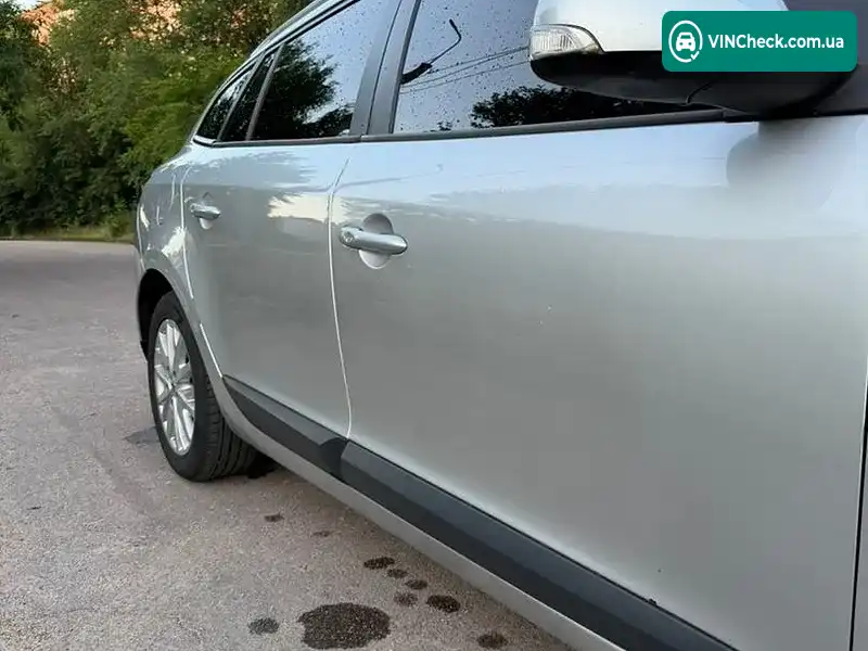 Renault Megane 2012, фото з оголошення 2 з 15, VIN VF1KZ5G0247430345