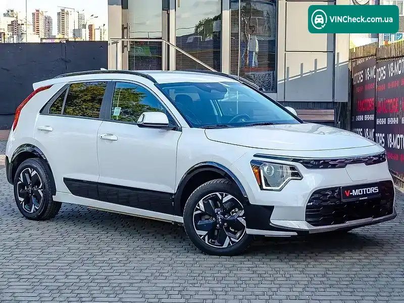 Kia Niro 2023, фото з оголошення 1 з 20, VIN KNDCR3L18P5045497