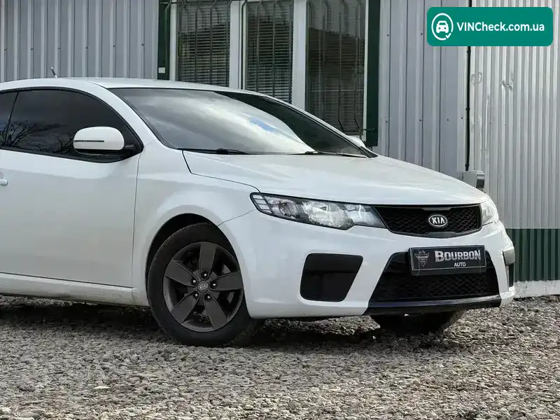 Kia Forte 2011, фото з оголошення 2 з 21, VIN KNAFU6A29C5532031
