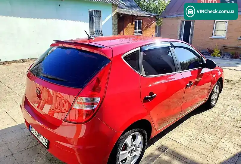 Hyundai i30 2007, фото з оголошення 1 з 10, VIN KMHDB51CP8U043023