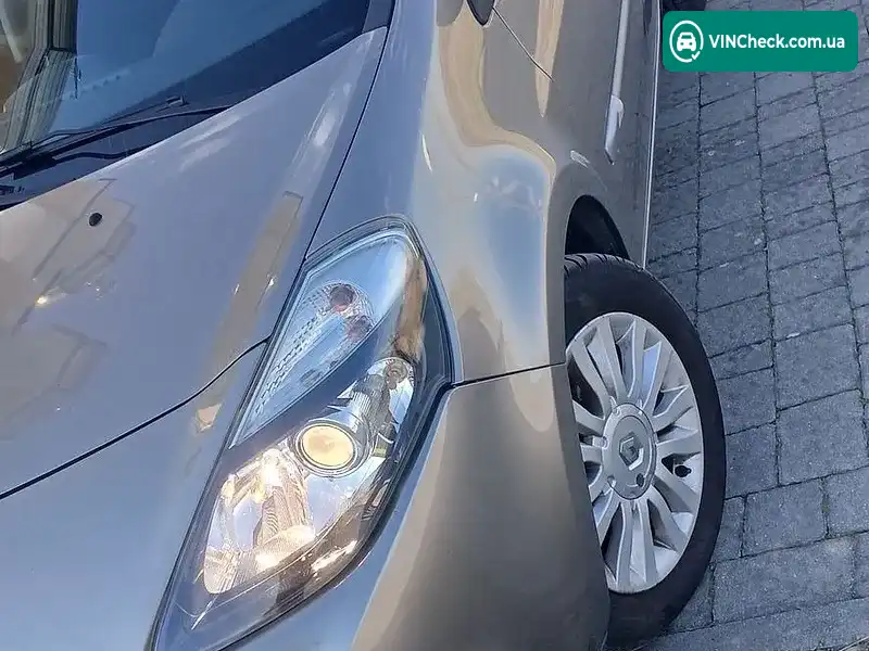 Renault Clio 2010, фото з оголошення 2 з 16, VIN VF1KR140H43101178