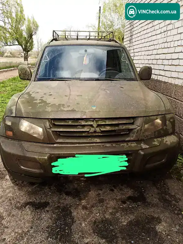 Mitsubishi Pajero 2001, фото з оголошення 2 з 12, VIN JMBMNV68W1J004678