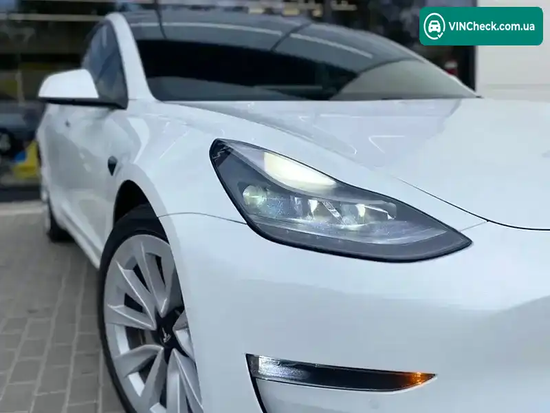 Tesla Model 3 2021, фото з оголошення 2 з 21, VIN 5YJ3E1EB7MF065014