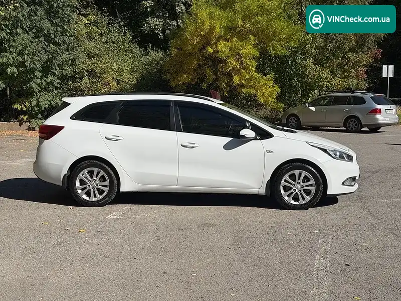 Kia Ceed 2013, фото з оголошення 1 з 11, VIN U5YHM815AEL074919